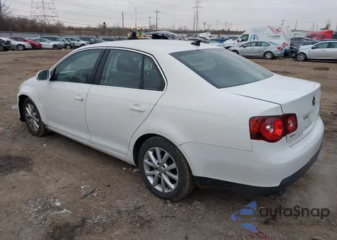 2010 Volkswagen Jetta Se из США, поврежденный, VIN 3VWRZ7AJ1AM030178